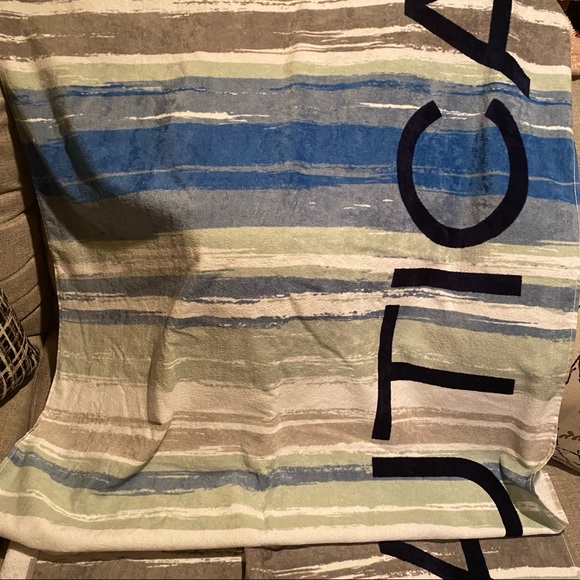 Nautica Home Beach Towel 35 X 67 Stripes New - Picture 3 of 4